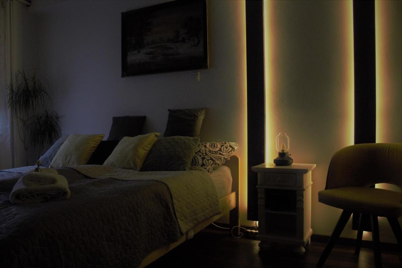 Kishaz Apartman Еґер Екстер'єр фото