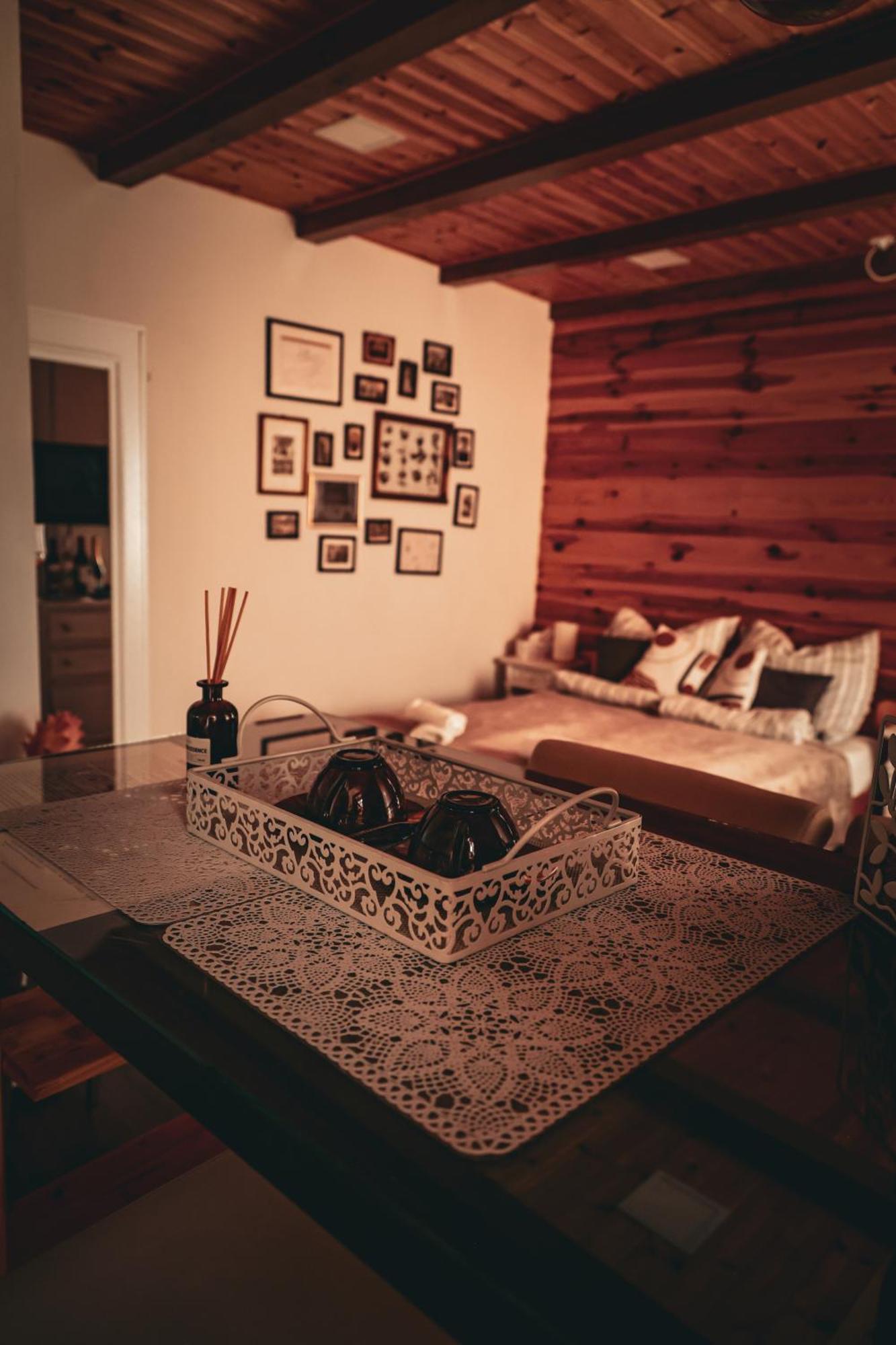 Kishaz Apartman Еґер Екстер'єр фото