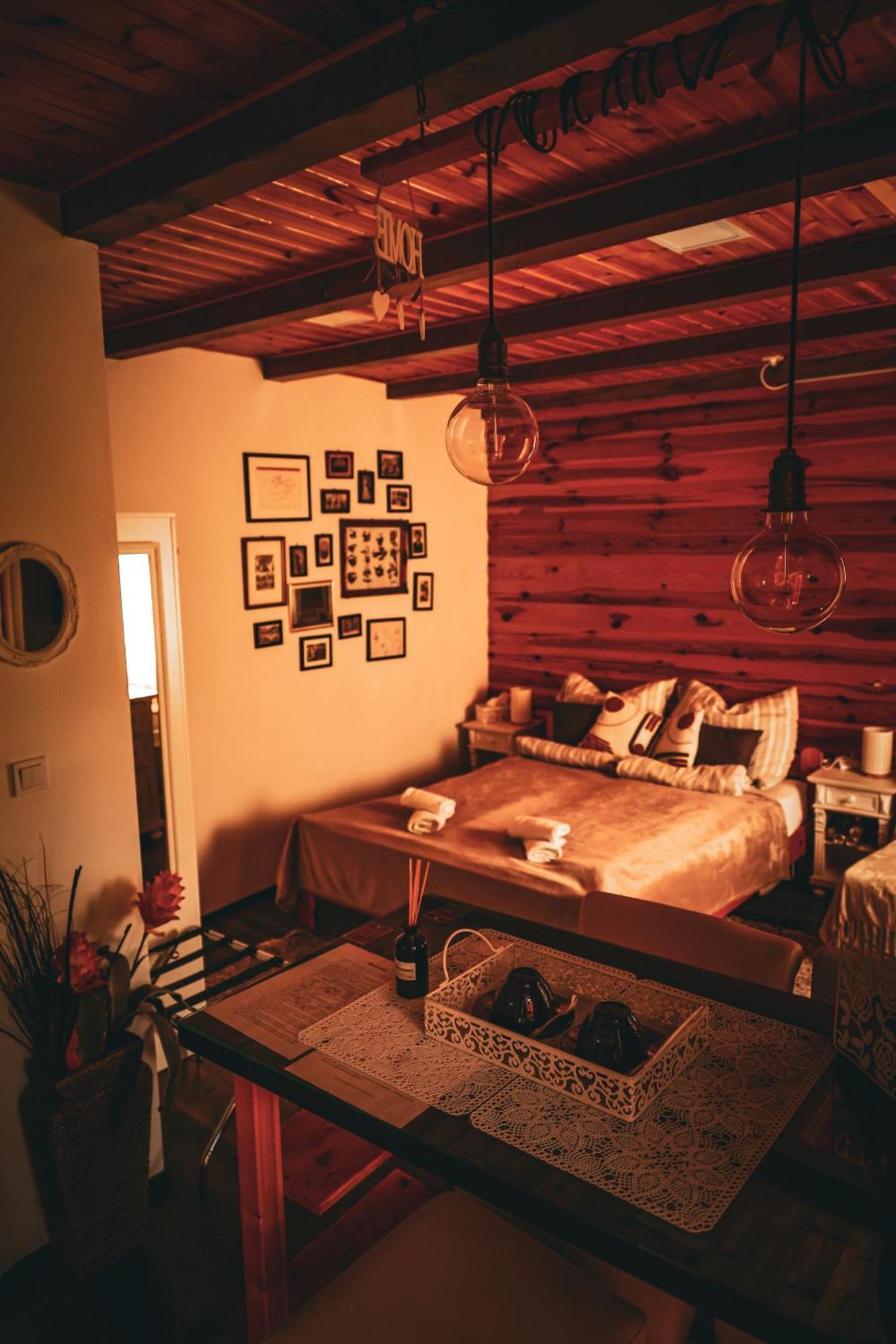 Kishaz Apartman Еґер Екстер'єр фото